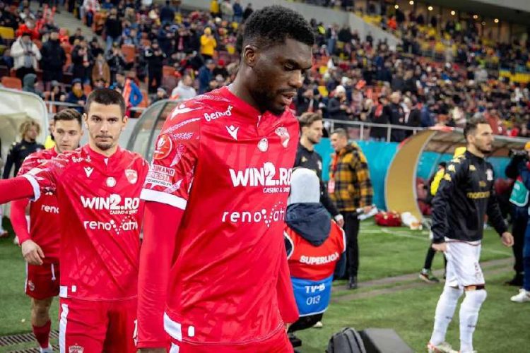 Le Dinamo Bucarest se relance avec un festival offensif et un duo togolais impérial