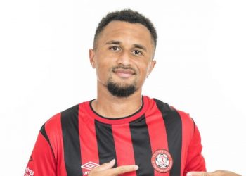 Charles Acolatse de retour aux affaires