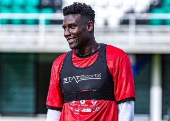 Peniel Mlapa relance sa carrière chez Lamphun Warriors